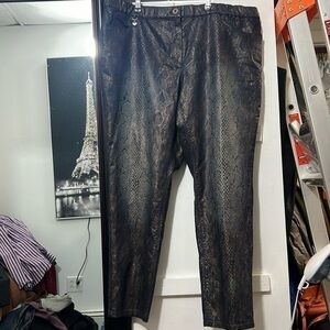 Black brown blue reptile print size 22 jeans